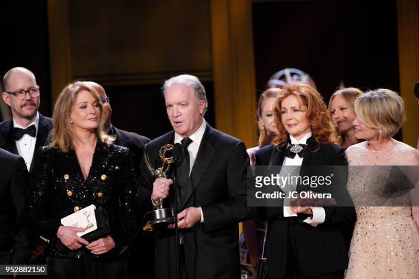 Deidre Hall, Ken Corday, Suzanne Rogers and cast and crew of 'Days of Our Lives' accept Oustanding Drama Series onstage during the 45th annual...