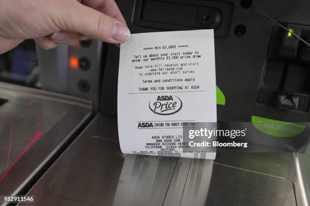 Open Check Till 1,087 Check Till Stock Photos, High-Res Pictures, and Images - Getty Images