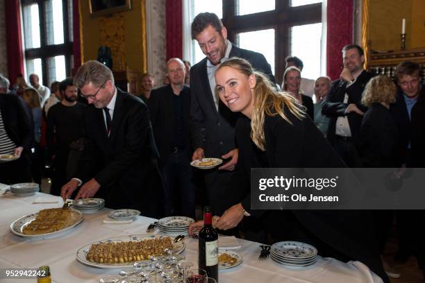 Caroline Wozniacki together with her fiancé David Lee and Lord Mayor Frank Jensen at Copenhagen City Hall, where she is invited as the guest of...