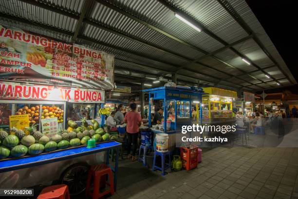 night market of bali - indonesia street market stock pictures, royalty-free photos & images