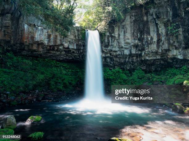 manjo waterfall in the izu peninsula - rocky waterfalls stock pictures, royalty-free photos & images