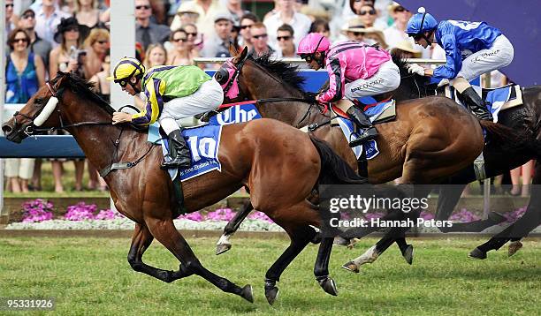 Craig Grylls riding Calatrava wins the 2009/10 Dunstan Stayers Series 2100 race during the Zabeel Classic meeting at Ellerslie Racecourse on December...