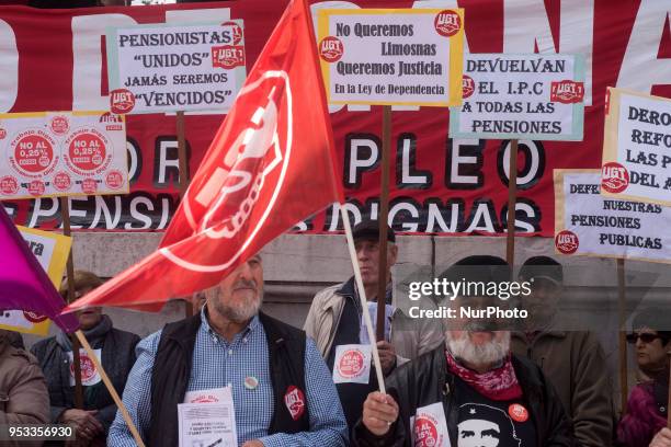 The pensioners also took advantage of the demonstration on May 1 to demand that they do not lower their pensions and their rights in Santander,...