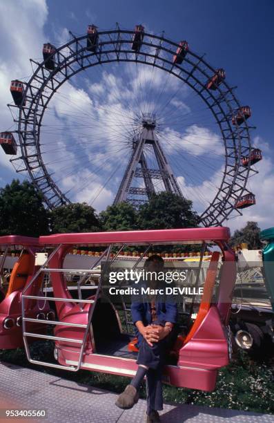 Grande roue sur le Prater en août 1988 à Vienne, Autriche.