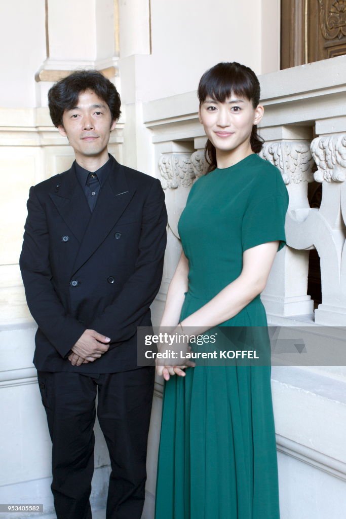 L'Actrice Japonaise Haruka Ayase Et Le Réalisateur Japonais Shinsuke Sato