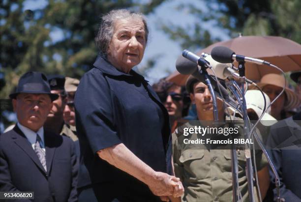 Discours de Golda Meir, premier ministre isrtaélienne, lors de l'anniversaine des 25 ans de la création de l'Etat d'Israël, à Jérusalem.