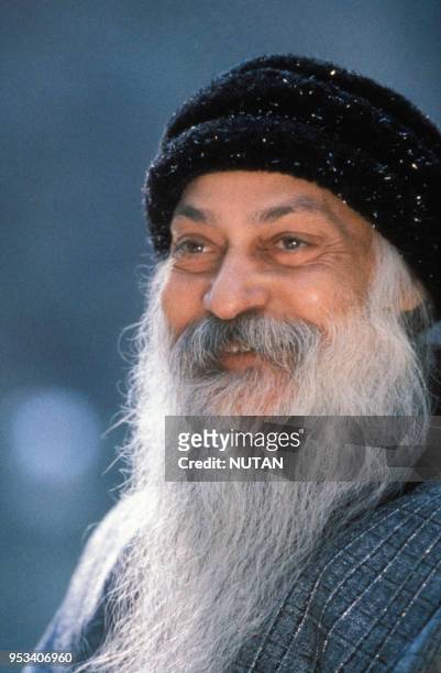 Osho Photos and Premium High Res Pictures - Getty Images