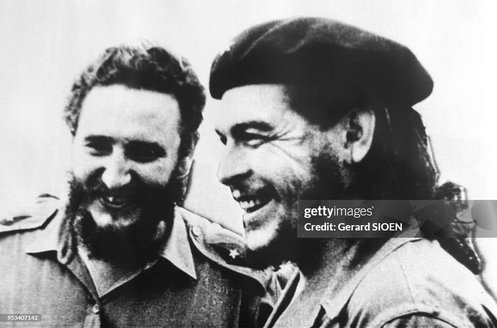 Photographie de Fidel Castro et Che Guevara