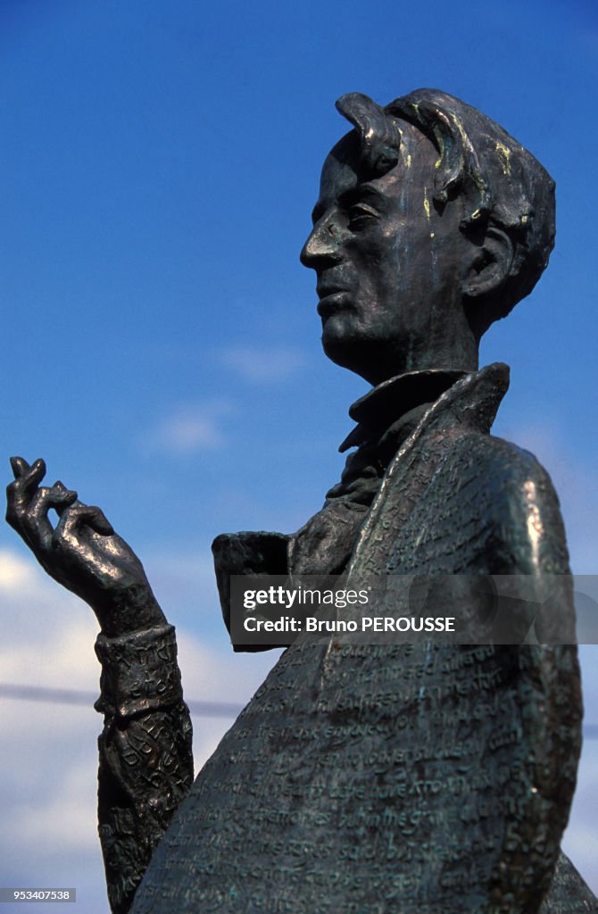 Statue de William Butler Yeats à Sligo