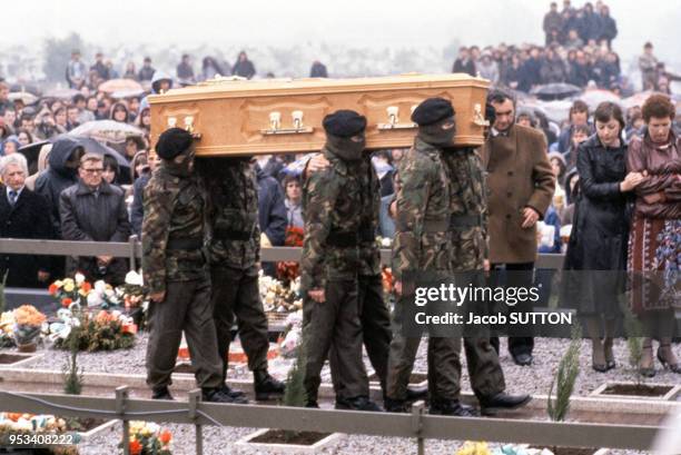 Obsèques du militant de l'IRA Bobby Sands le 7 mai 1981 à Belfast en Irlande du Nord.