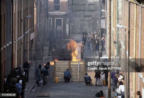 Emeutes en 1981 à Belfast en Irlande du Nord.