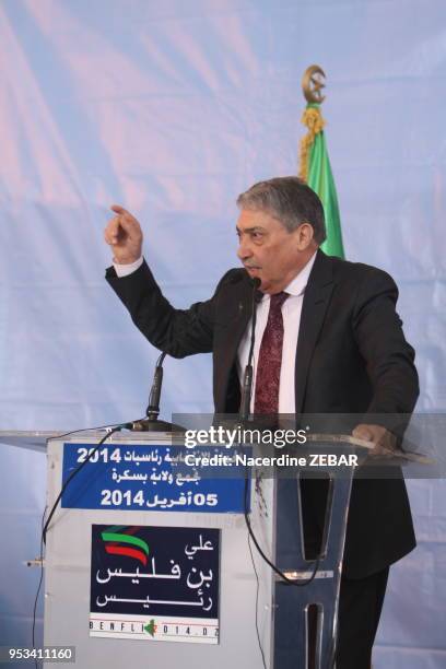 Ali Benflis candidat aux elections presidentielles lors d'un meeting le 5 avril 2014, Biskra, Algérie.