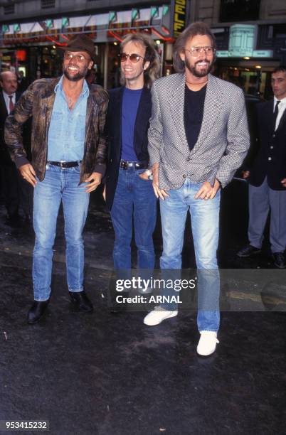 Les Bee Gees au Virgin Megastore en septembre 1993 à Paris, France.