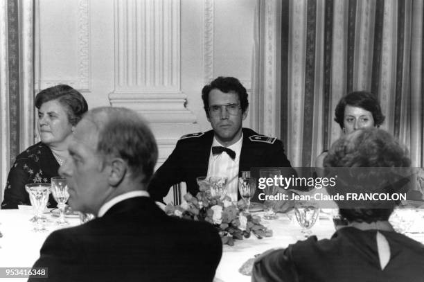 Christian Prouteau lors d'un dîner officiel avec le président François Mitterrand en visite officielle le 1er septembre 1982 à Athènes, Grèce.