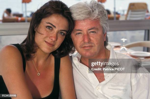 Portrait du batteur et musicien français Jean-Marc Cerrone en compagnie de sa fiancée Jill lors du Festival de Cannes e mai 1993.