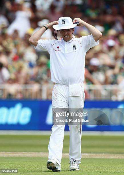 Graeme Swann of England looks on during day one of the second test match between South Africa and England at Kingsmead Stadium on December 26, 2009...