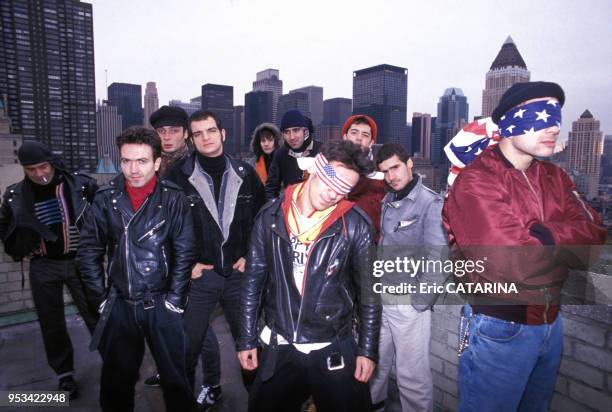 Le groupe de rock français La Mano Negra avec Manu Chao au centre en novembre 1990 à New York, Etats-Unis.