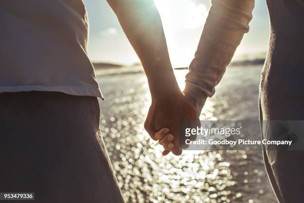 never let love go - silhouette married stock pictures, royalty-free photos & images