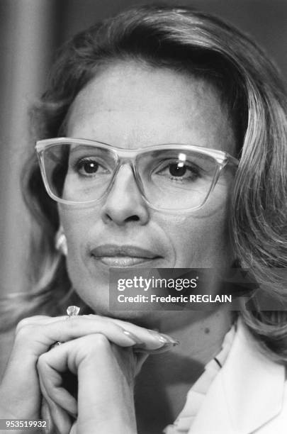 Michèle Alliot-Marie, secrétaire d'état à l'enseignement, lors d'une réunion concernant la rentrée scolaire à Paris le 1er septembre 1987, France.