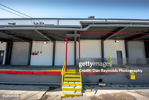 Loading Dock for Warehouse Loading Dock for Warehouse