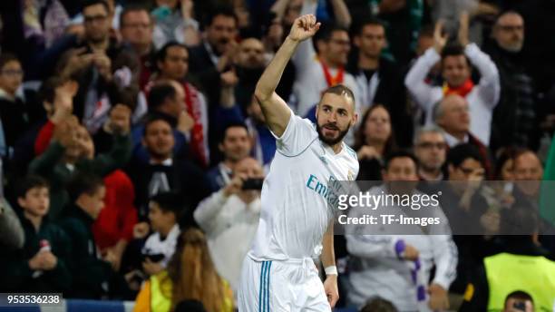 Karim Benzema of Real Madrid celebrates after scoring 2:1 during the UEFA Champions League Semi Final Second Leg match between Real Madrid and Bayern...
