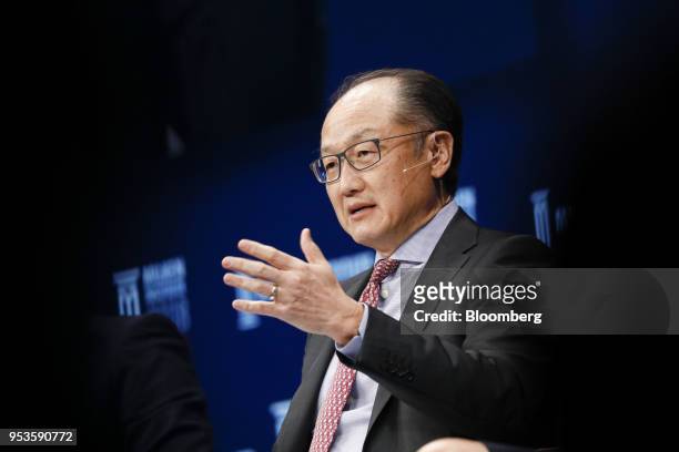 Jim Yong Kim, president of the World Bank Group, speaks during the Milken Institute Global Conference in Beverly Hills, California, U.S., on Tuesday,...