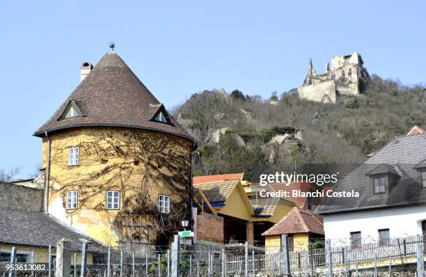 ancient architecture in in dürnstein austria - dürnstein stock pictures, royalty-free photos & images