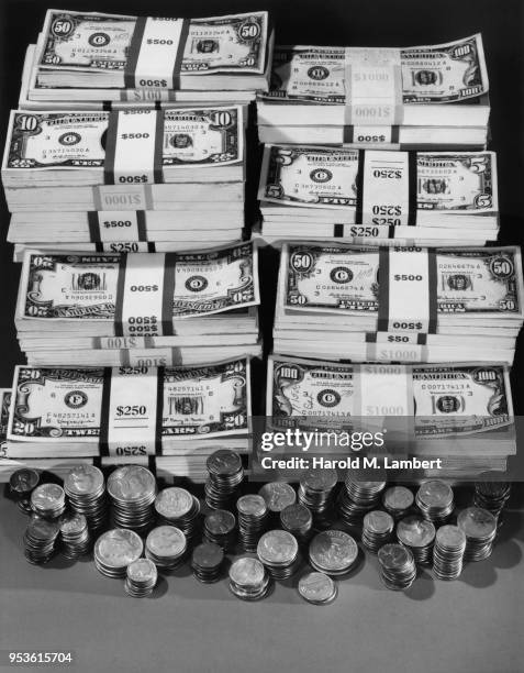 Money Stack Notes 7,728 Stack Paper Notes Stock Photos, High-Res Pictures, and Images ...