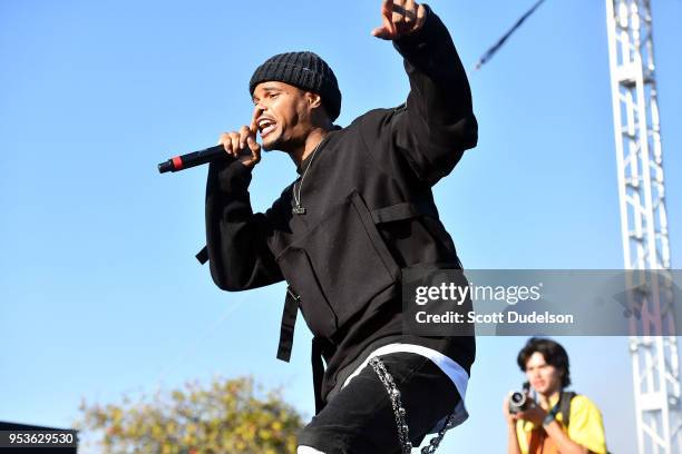 Club Celebration Rapper Smokers Club Fest Photos and Premium High Res Pictures - Getty Images
