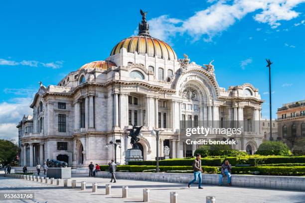 palacio de bellas artes, mexico-stad - paleis voor schone kunsten stockfoto's en -beelden