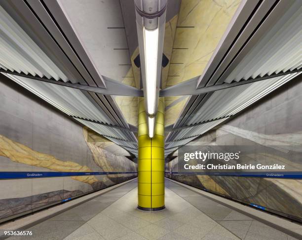 subway station grosshadern, munich - christian beirle gonzález stock pictures, royalty-free photos & images