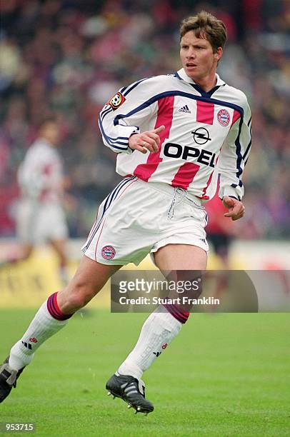 Michael Tarnat of Bayern Munich in action during the German Bundesliga match against Eintracht Frankfurt played at the Waldstadion, in Frankfurt,...