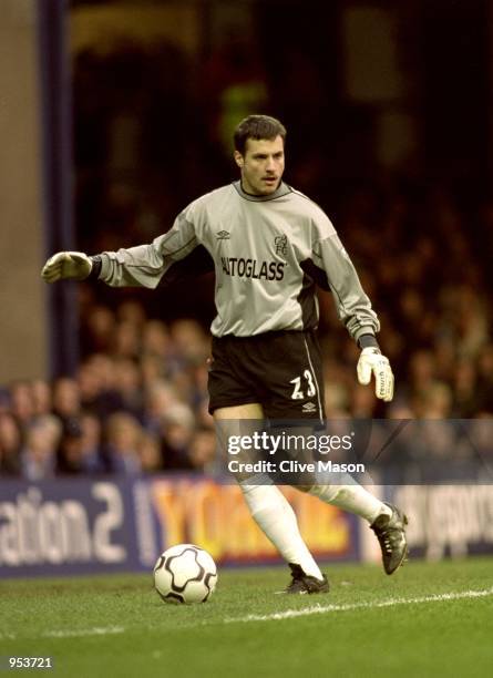 Goalkeeper Carlo Cudicini of Chelsea in action during the FA Carling Premiership match against Leicester at Filbert Street in Leicester, England....