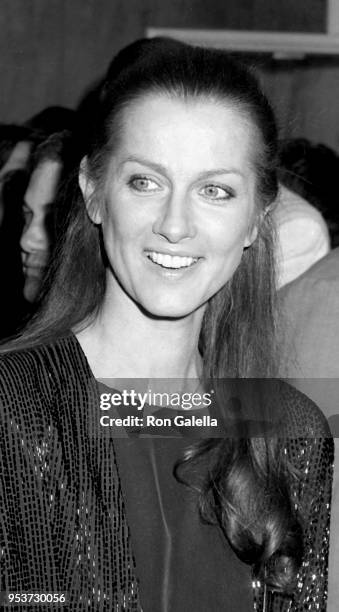 Veronica Hamel attends Hollywood Women's Political Committee Gala on October 16, 1984 at the Beverly Hilton Hotel in Beverly Hills, California.