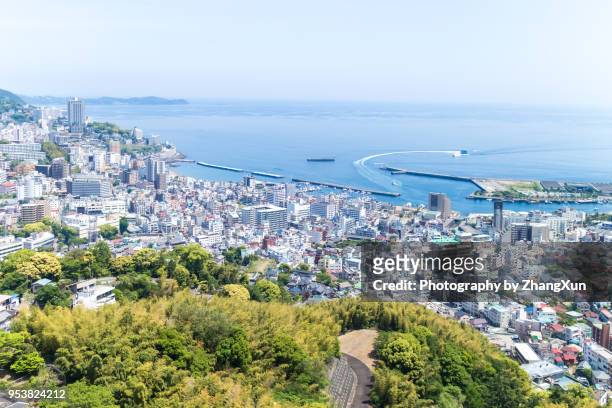 peaceful scenic panorama view of holiday resort in atami shizuoka, japan. - prefettura di shizuoka foto e immagini stock