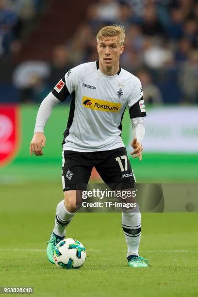 Oscar Wendt of Moenchengladbach controls the ball during the Bundesliga match between FC Schalke 04 and Borussia Moenchengladbach at Veltins-Arena on...