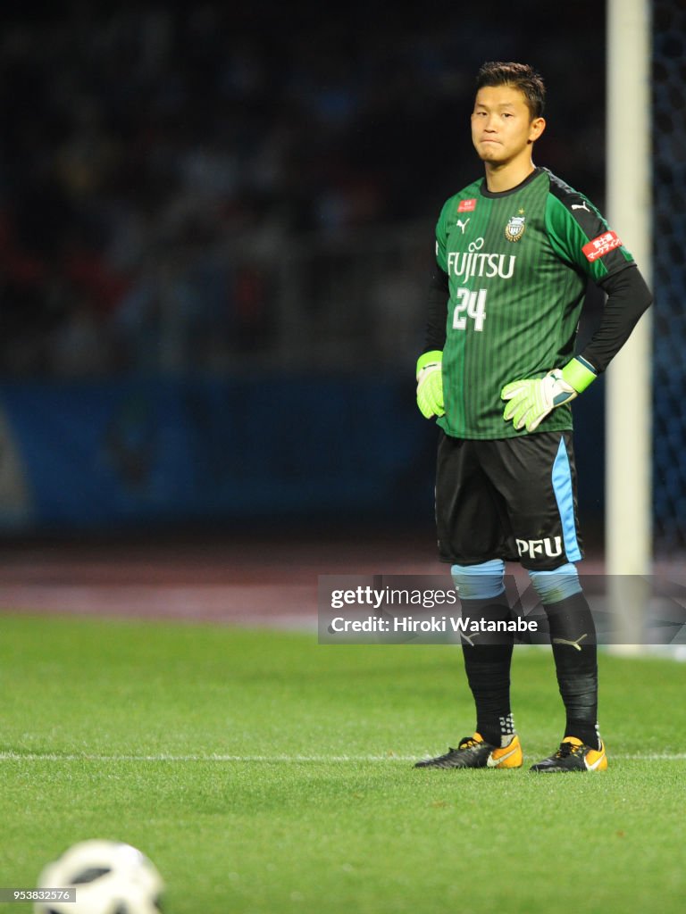 Kawasaki Frontale v Urawa Red Diamonds - J.League J1