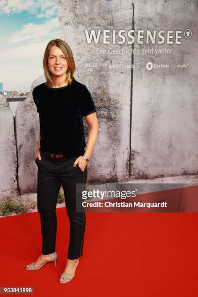 Jessy Wellmer attends the premiere of the 4th season of the German TV series 'Weissensee' on May 2, 2018 in Berlin, Germany.
