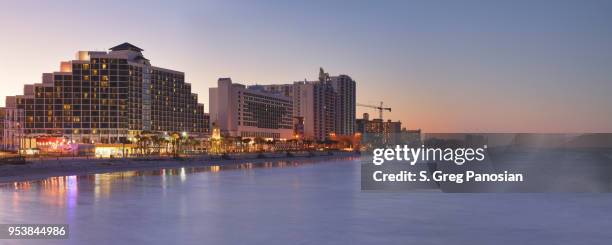 skyline - daytona beach - florida - daytona beach boardwalk stock pictures, royalty-free photos & images