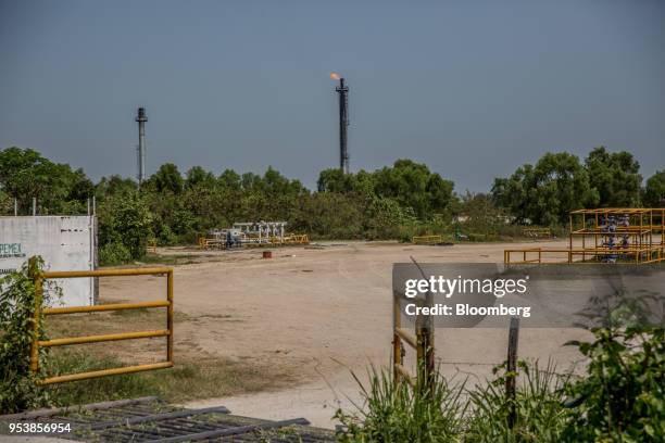 Gas flare stands at a Petroleos Mexicanos refinery in Villahermosa, Tabasco State, Mexico, on Wednesday, April 18, 2018. In Mexico's oil heartland,...