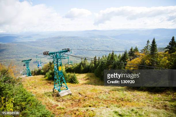 ski lift - summer & early fall - burlington fotografías e imágenes de stock