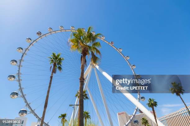 las vegas - linq - high roller - high roller ferris wheel stockfoto's en -beelden