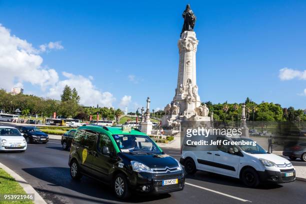 Portugal, Lisbon, Marquis of Pombal Square, monument and roundabout with traffic.