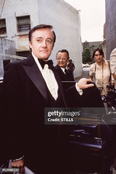 Robert Vaughn et sa femme Linda chez eux en Californie en 1981, Etats-Unis.