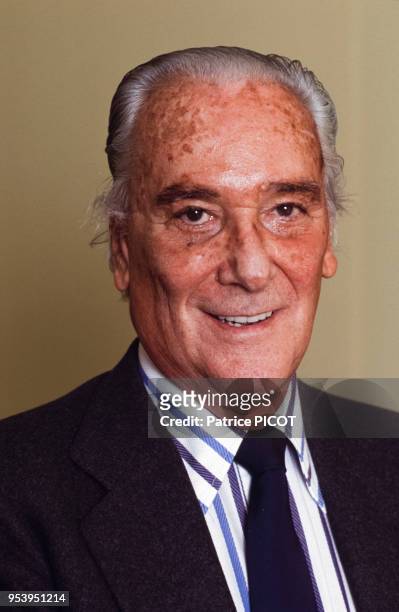 Acteur et écrivain espagnol José Luis de Vilallonga à Paris en octobre 1987, France.