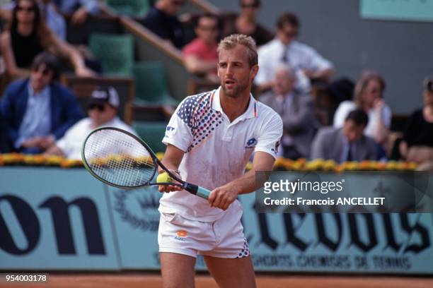 Le joueur de tennis autrichien Thomas Muster pendant le tournoi de Roland-Garros en 1991, à Paris, France.