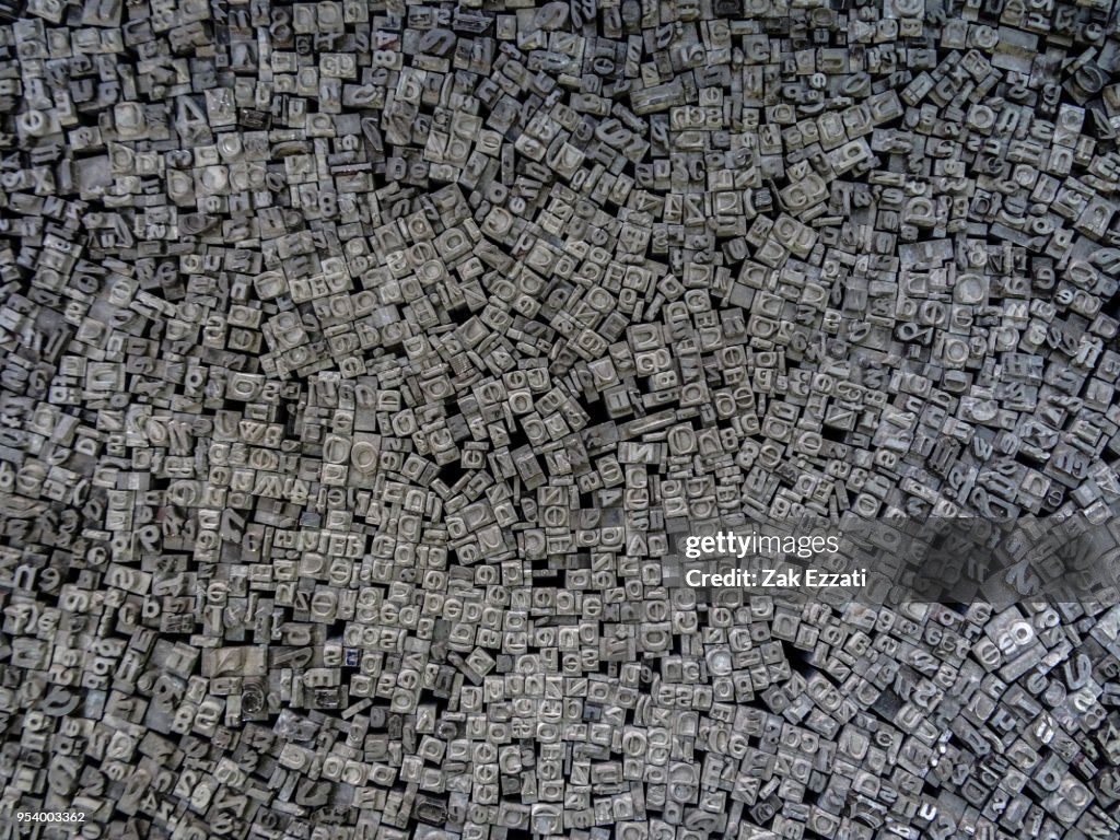 Hot metal type