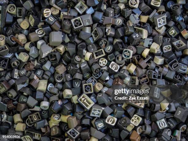 Keyboard Keys Stack 112 Keyboard Keys Pile Stock Photos, High-Res Pictures, and Images ...