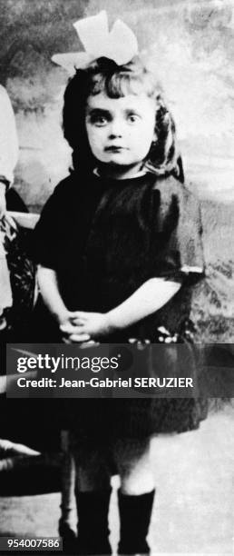 Edith Giovana Gassion in 1917, year of her baptism at the Saint-Jean Baptiste de Belleville Church in Paris. Edith Giovana Gassion en 1917, l'année...