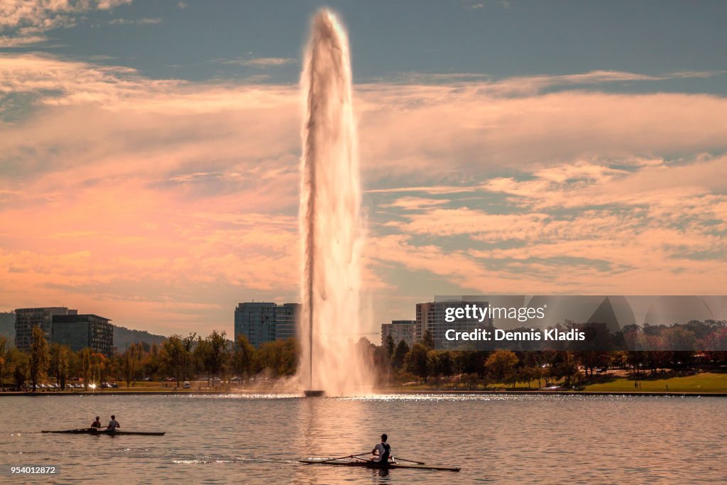 Rowing near Captain Cook Memorial Jet